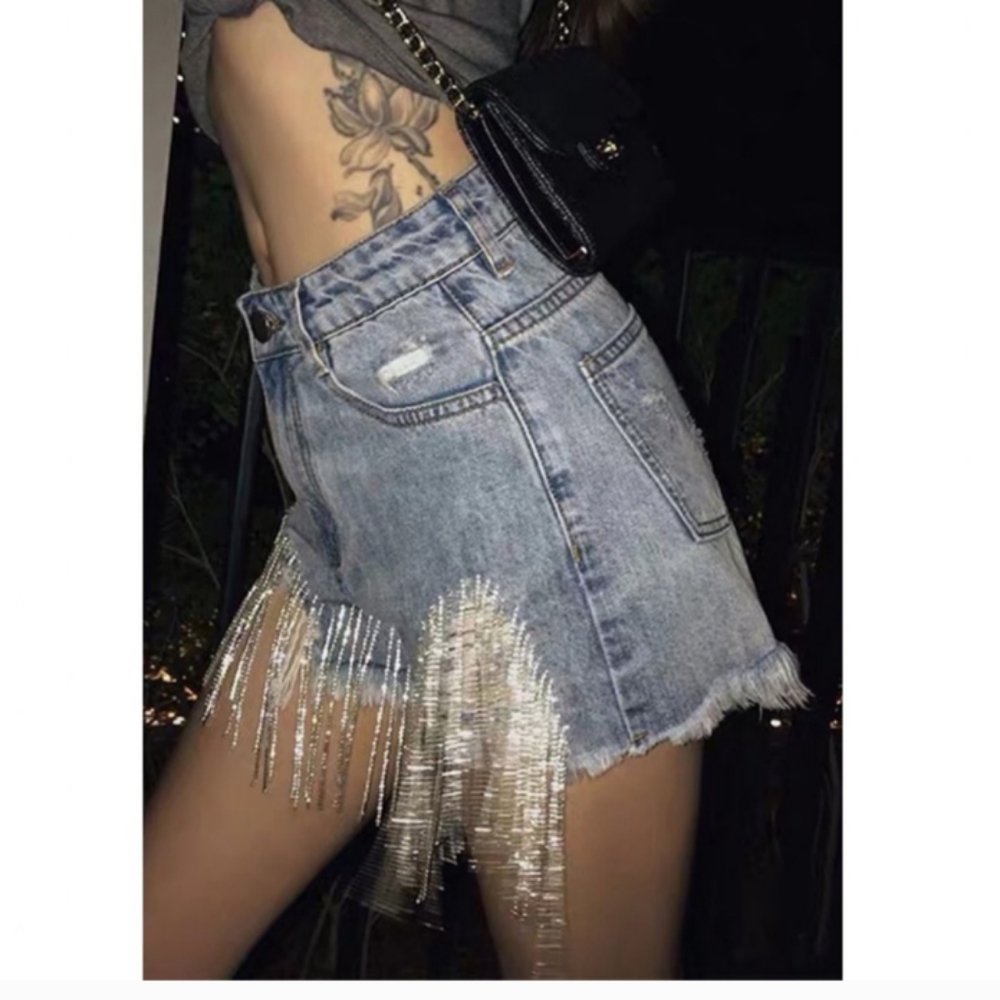 Bling denim shorts - Picture 2 of 4